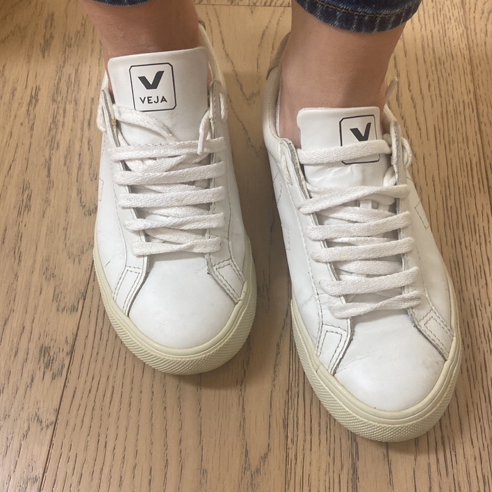 Veja Esplar Sneakers white. Size USA 5
